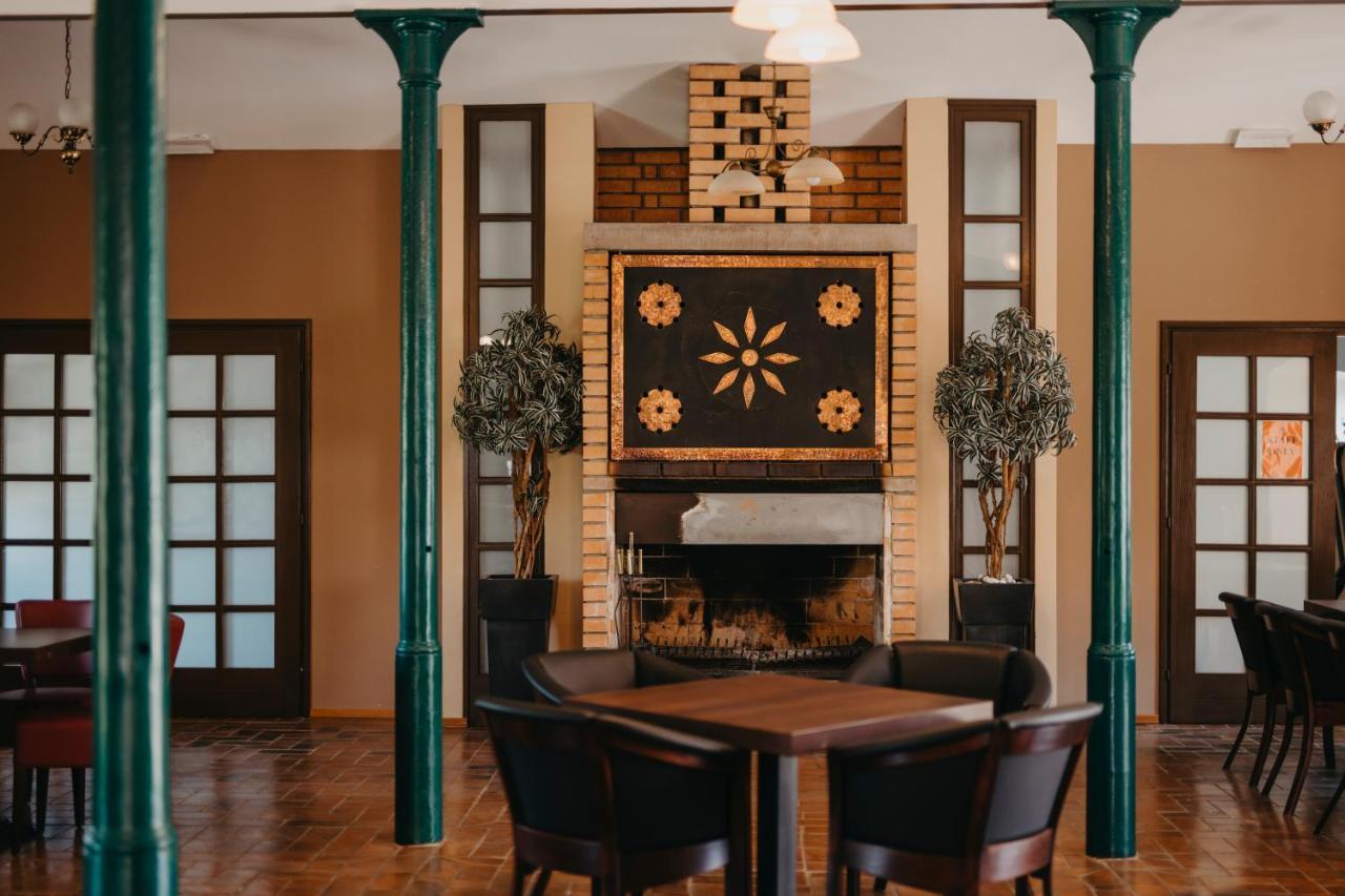 ホテル Mokrice Castle Estate Obrezje エクステリア 写真
